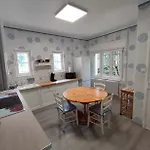Holiday home New Glycines Independante 2 Jardin Clos Bien Situe *
