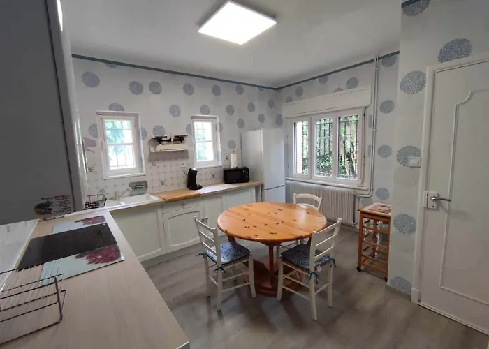 Holiday home New Glycines Independante 2 Jardin Clos Bien Situe *