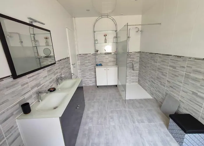 New Glycines Independante 2 Jardin Clos Bien Situe Carcassonne