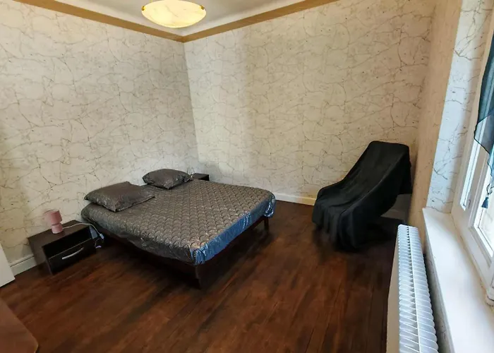 New Glycines Independante 2 Jardin Clos Bien Situe Carcassonne